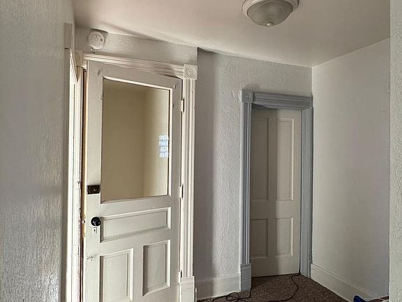 5th image of 217 S 7th St #1/2