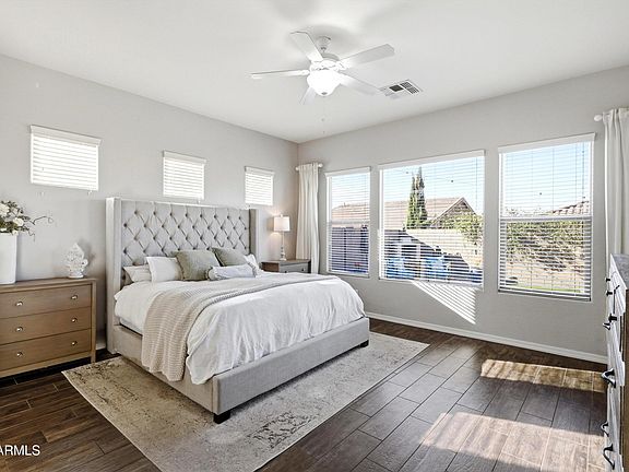 4th image of 1422 E MILADA Drive
