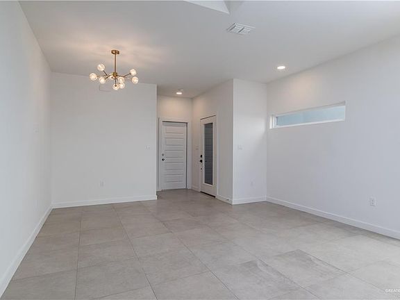 4th image of 2629 Warbler Ave