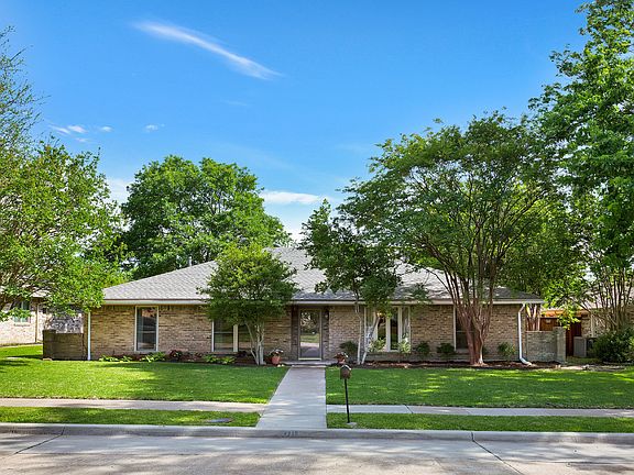 2nd image of 2716 S Hillbrier Cir