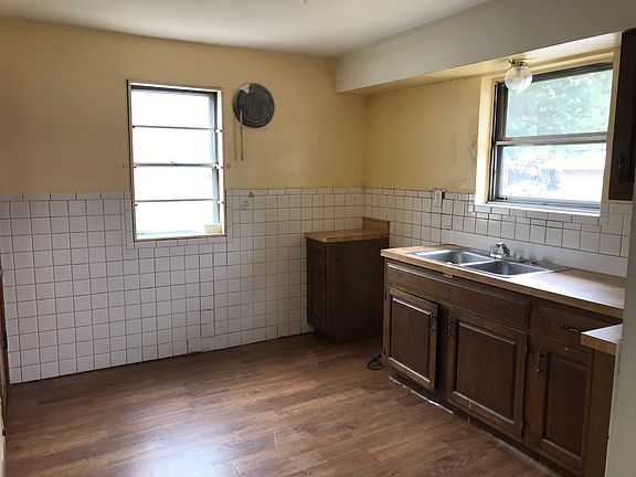 4th image of 4364 Eminence Ave