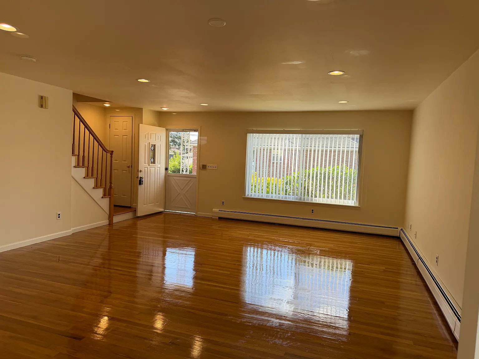 3 bed, 2.5 bath, $3,750 — Photo 4