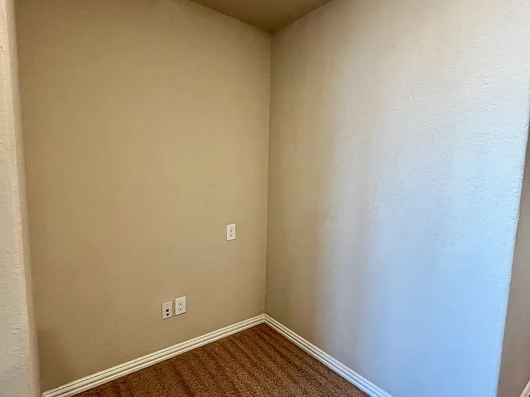 8630 Sierra Sky — Photo 26