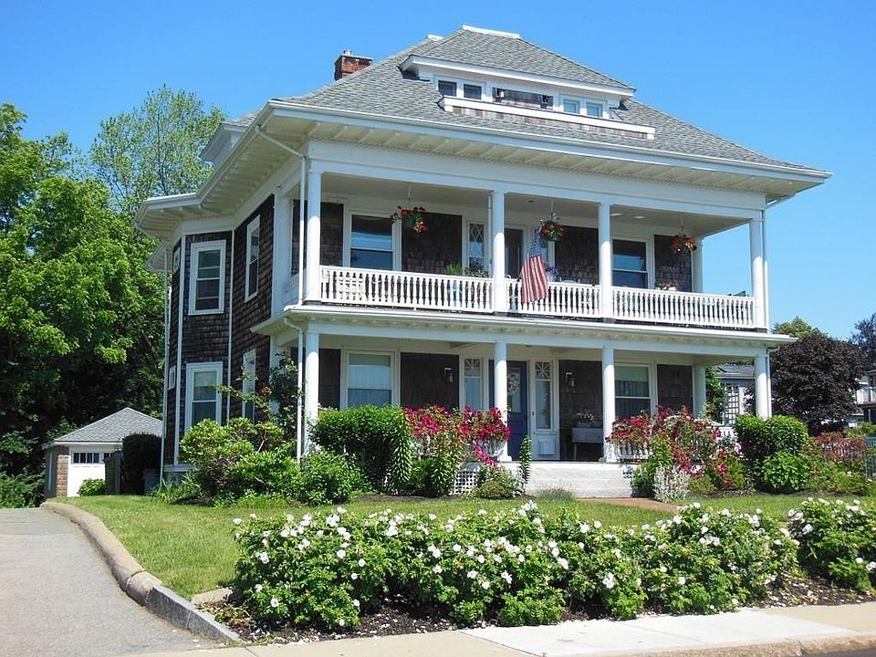 44 Lothrop St Beverly MA Zillow