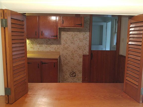 5th image of 1817 N 8th St