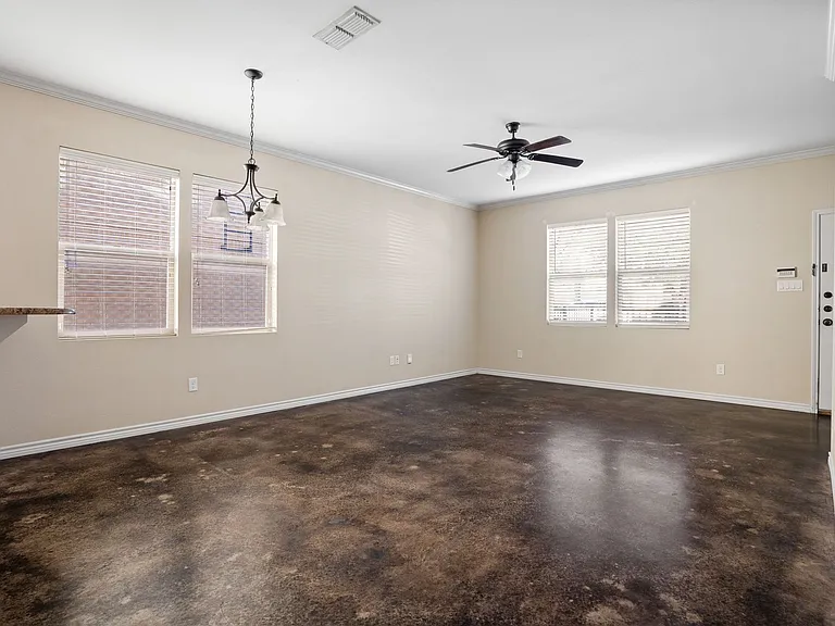 College Ave Apartments — Photo 45