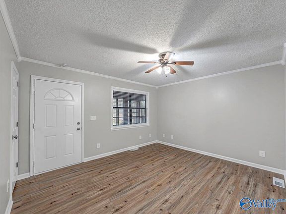 5th image of 139 Oakdale Ln