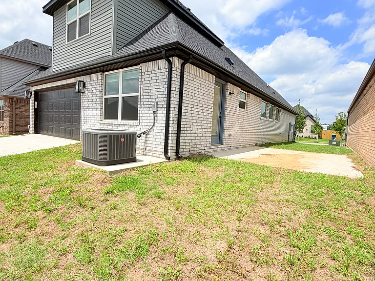 2903 SW Lovely Ln — Photo 32