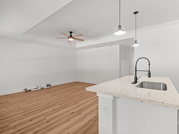 5th image of 8030 NE 102nd Ct