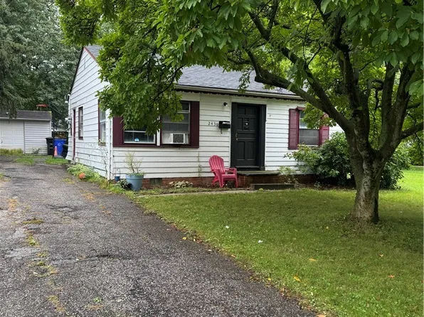 2436 Greenvale Rd, Cleveland, OH 44121