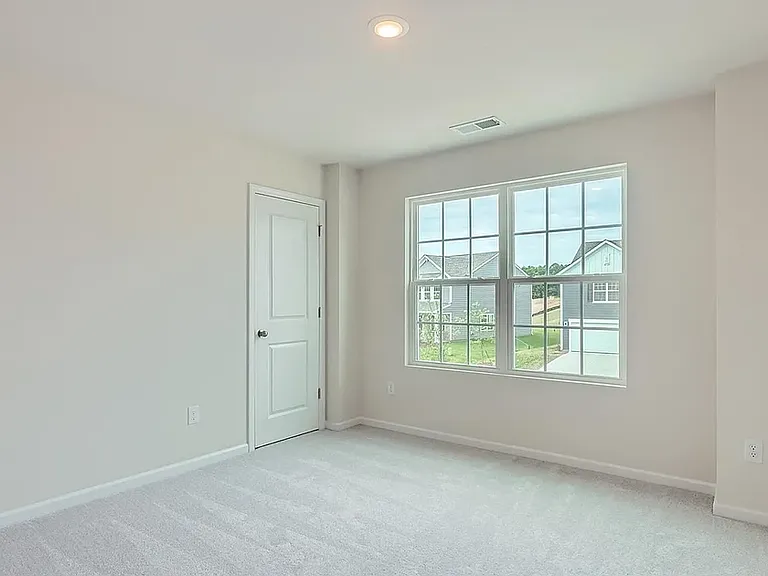 1543 Cottage Creek Dr — Photo 6