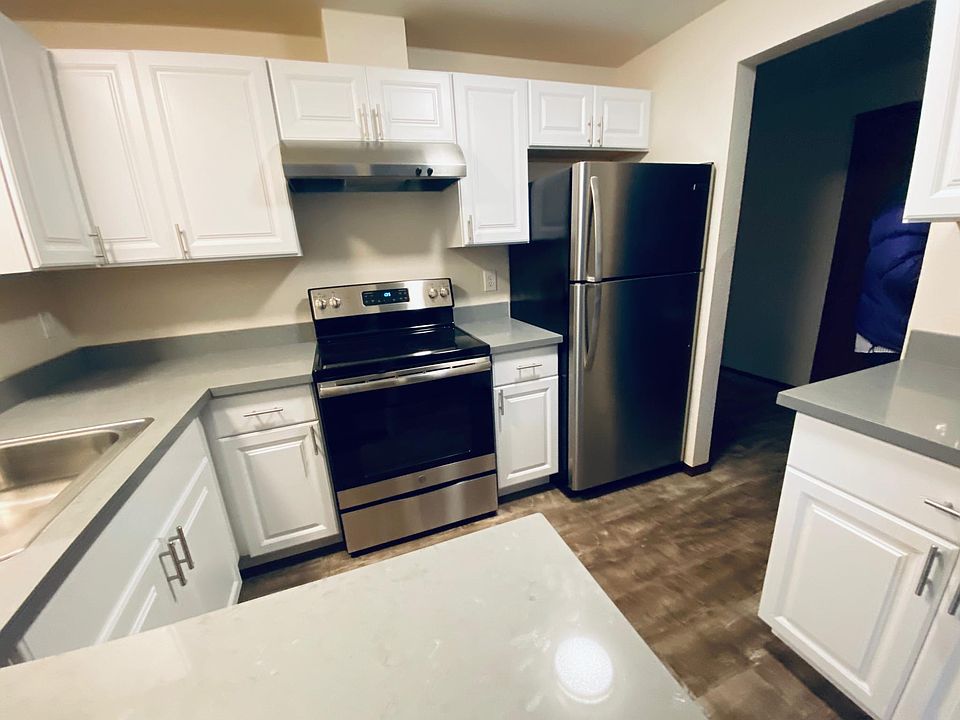 1st image of 10757 Greenwood Ave N #125