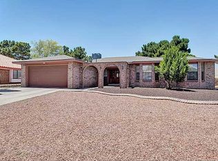 2061 Gus Moran St, El Paso, TX 79936
