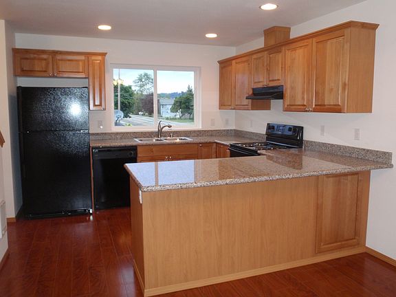 2nd image of 2331 I St NE