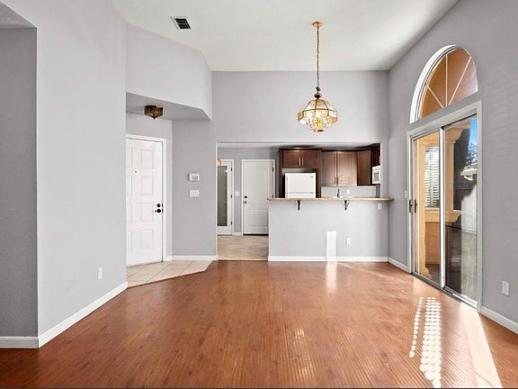 4th image of 8049 Lomand Ct