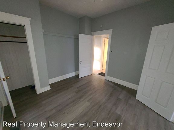 4th image of 3623 Bamberger Ave #1F