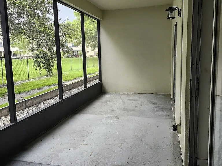 2452 Enterprise Rd — Photo 10