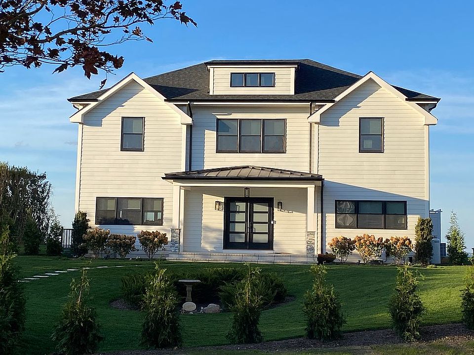 1st image of 59 Bay St