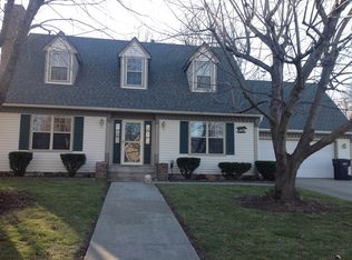724 Lexington Dr, Webb City, MO 64870
