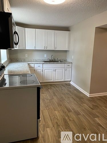 1st image of 626-1 Saint Clair St
