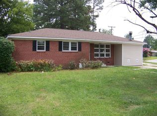 1462 Aralia Dr, Columbia, SC 29205