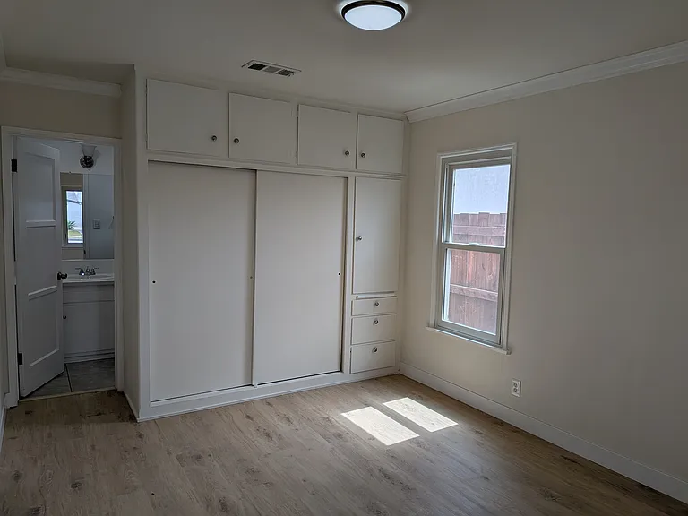 Room 2/ Master