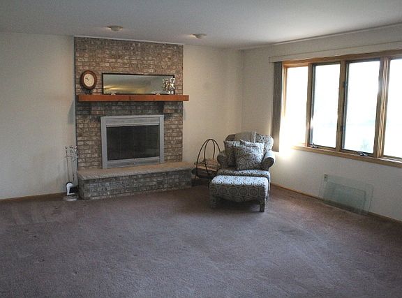 2nd image of 10809 S Long Ave