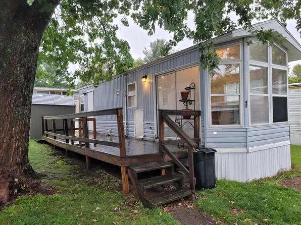 500 Pioneer Rd Lot 45, Marquette, MI 49855