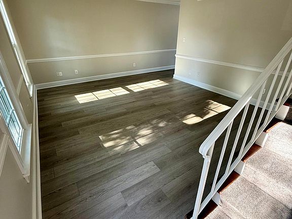 5th image of 2251 Nash Place N