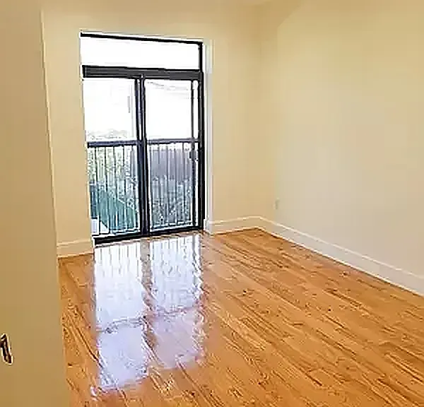 435 Maple St #2A — Photo 3