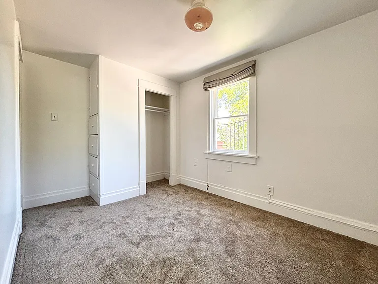 1215 E. 300 S. — Photo 12
