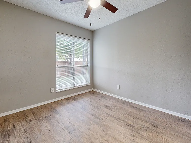 Addison Apartments at the Park — Photo 164