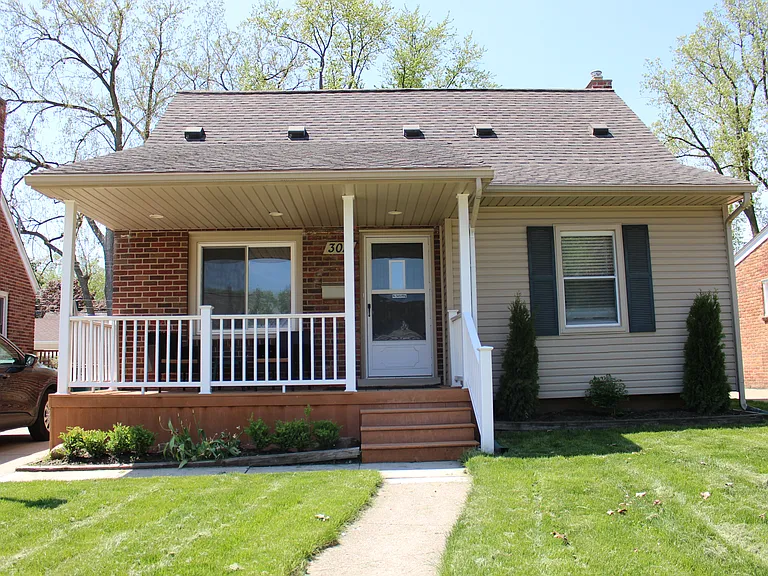 3011 Ferris Ave — Photo 1
