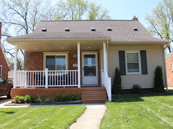 3011 Ferris Ave