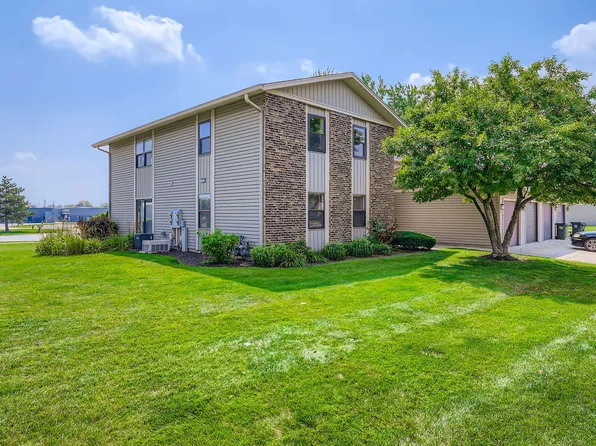 5820 Wilshire Ct Unit A, Hanover Park, IL 60133