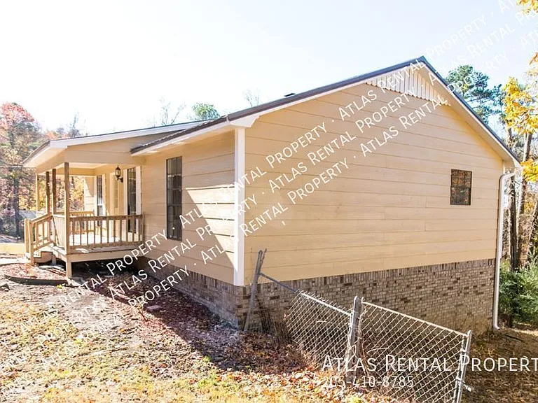 2666 Laburnum Dr — Photo 4