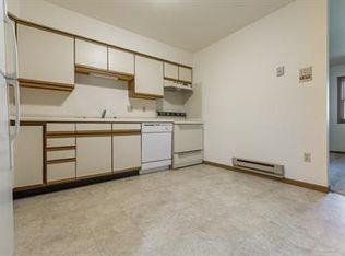 913 Acewood Blvd #103, Madison, WI 53714