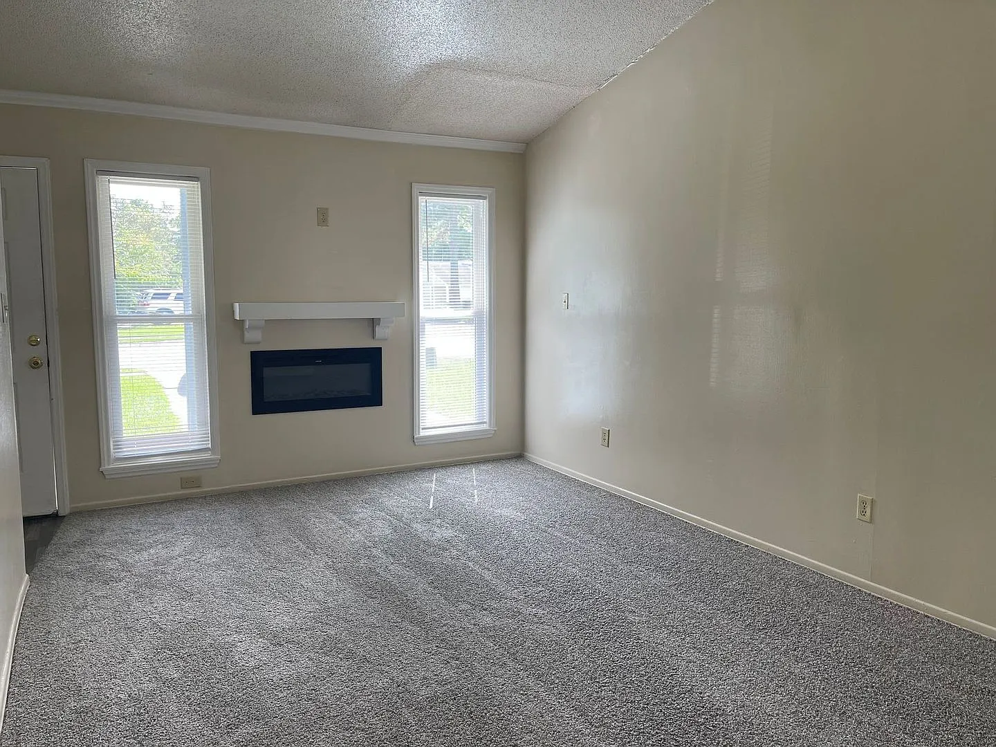 Nice 2 bedroom, 1 bath duplex — Photo 4