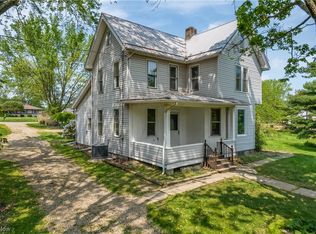 6464 Creston Dr SW, Canton, OH 44706