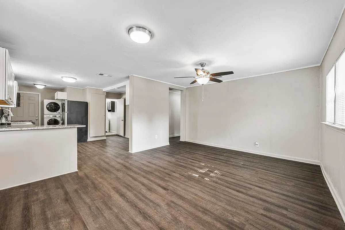 Building Photo - 2717 Townsend Dr