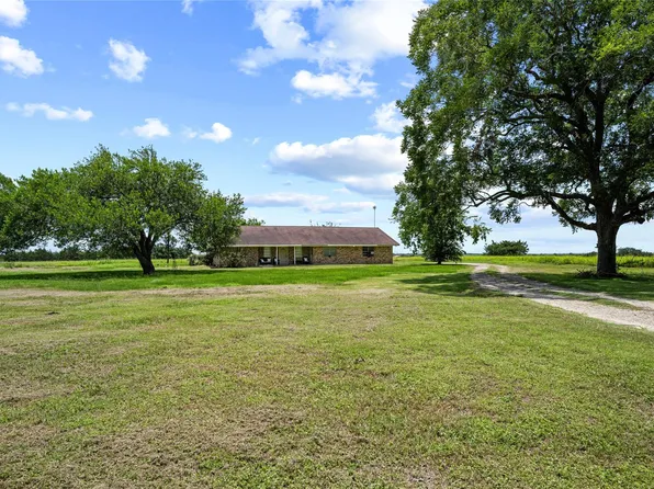 2623 Salem Rd, Brenham, TX 77833