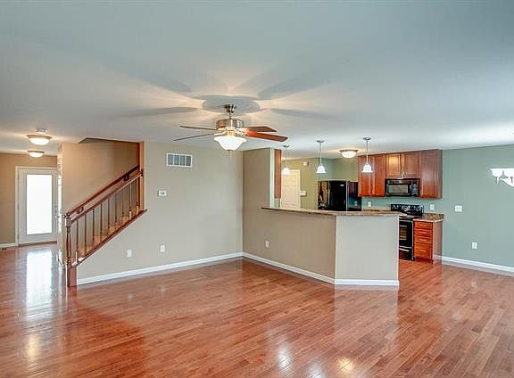 5th image of 6848 Hampshire Ct