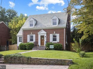 2406 Homestead Dr, Silver Spring, MD 20902