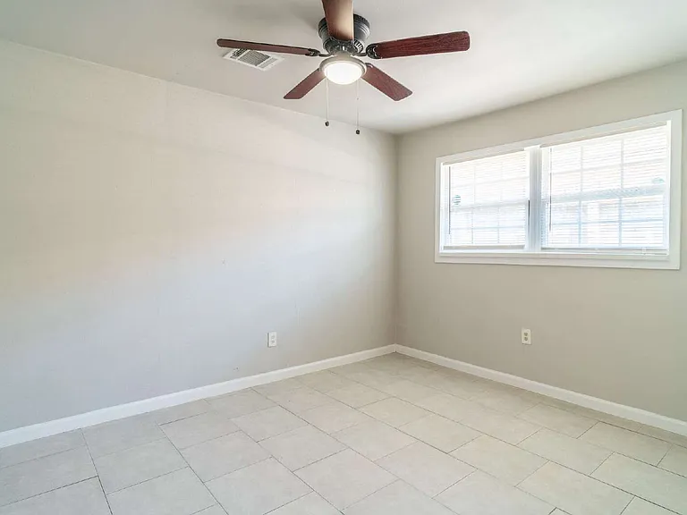 11623 Rowan Ln — Photo 12
