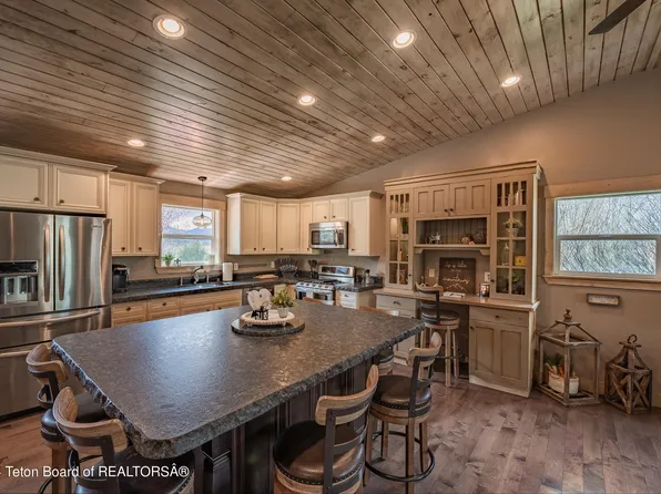 53 Custer Dr, Star Valley Ranch, WY 83127