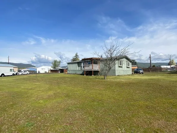 405 Muriel Dr, Dallesport, WA 98617