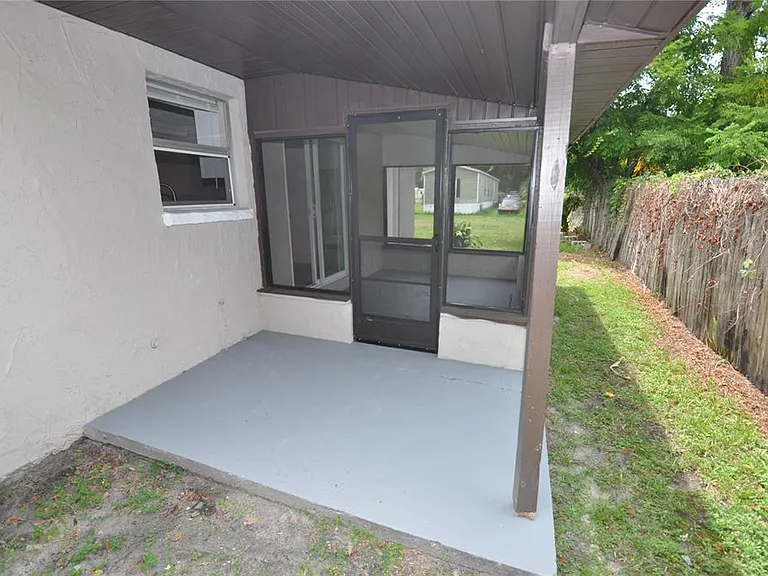 1624 Merrick Rd — Photo 19