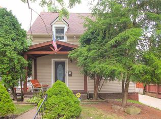 1363 Girard St, Akron, OH 44301