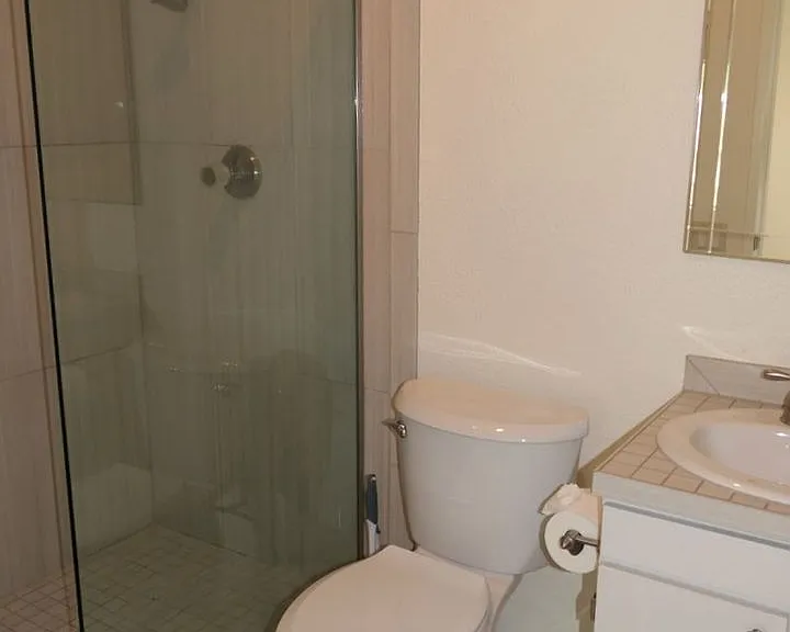 2247 Miramonte Cir W #F — Photo 14