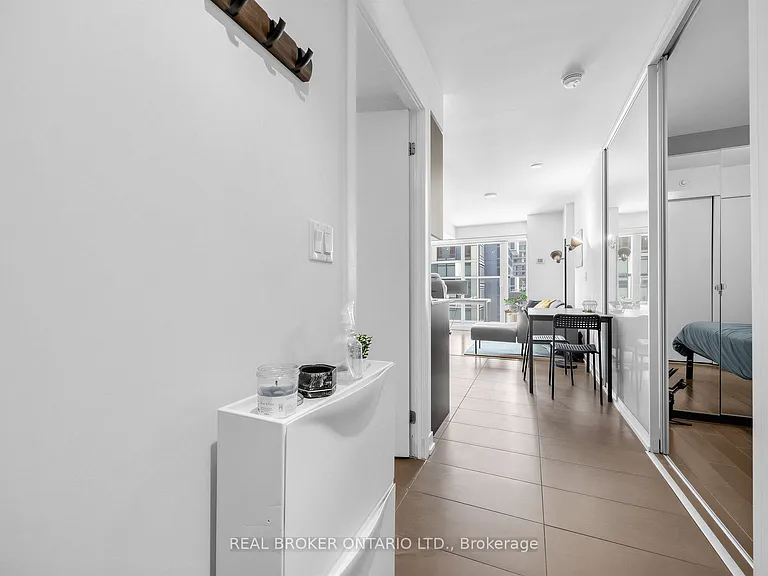 170 Fort York Blvd #407 — Photo 24